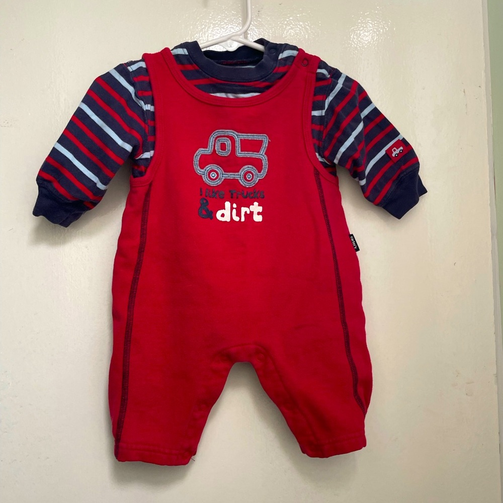 Carters bodysuit great condition
